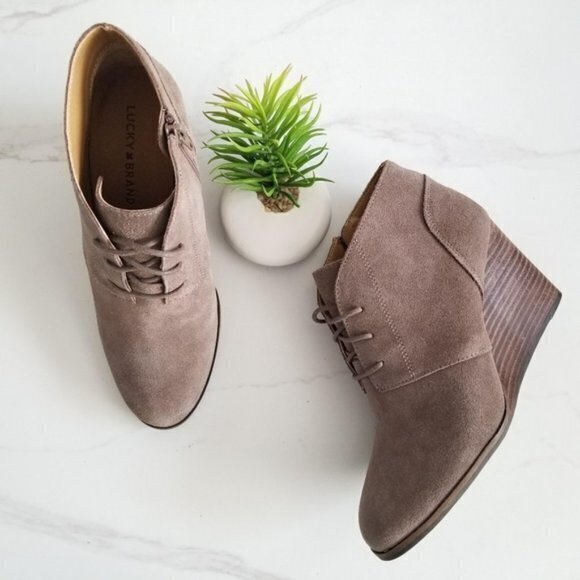 NEW Lucky brand shylow bootie lace up ankle boots - Picture 1 of 7